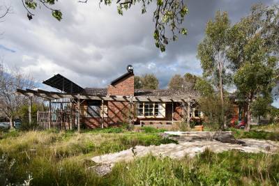 PHOOEY Architects Port Phillip Ecocentre Side